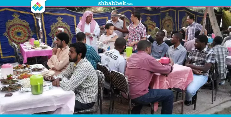  أستاذ بـ«إعلام الأزهر» يقيم 27 مائدة إفطار في رمضان 