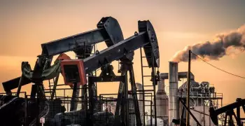 أسعار النفط تتراجع بسبب الخلاف في أوبك بلس