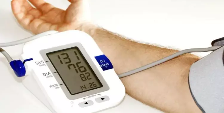  قياس ضغط الدم-أرشيفية 