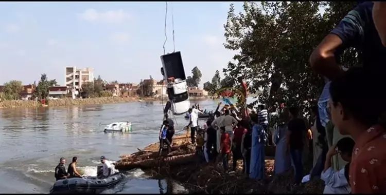  إعانات فورية لأهالي ضحايا حادث غرق معدية البحيرة 