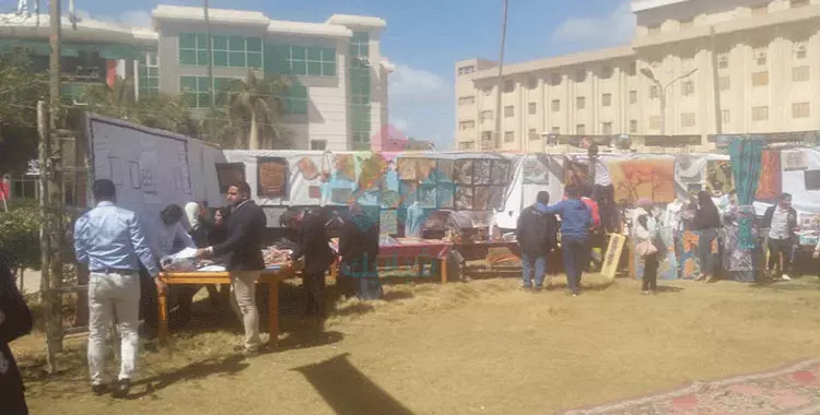  اتحاد جامعة بني سويف يقيم خيمة الأنشطة ضمن فعاليات استقبال وزير التعليم العالي 