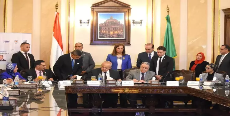  اتفاقية تعاون بين جامعة القاهرة ومجلس الوحدة الاقتصادية العربية 