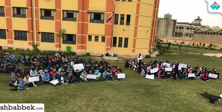  اعتصام طلاب مدارس المتفوقين لحل مشاكلهم (فيديو) 