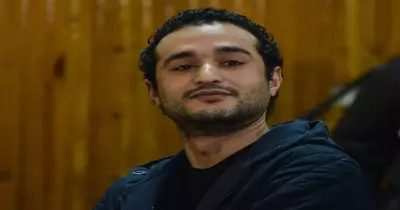 الإفراج عن أحمد دومة وإخلاء سبيل 30 بالأسماء