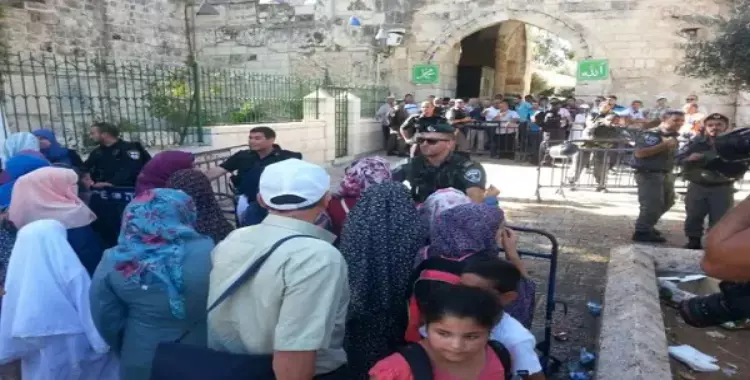  الاحتلال الإسرئيلي يحاصر "الأقصى" ويحول القدس إلى ثكنة عسكرية 
