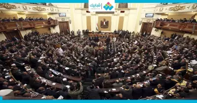 البرلمان ينافس «مسرح مصر» في «سوق الفرفشة»