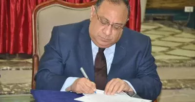 التحقيق مع دكتور بجامعة حلون: «شجع على التظاهر وأساء للدولة ورئيسها»