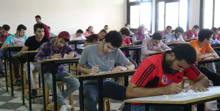  «التعليم» تضبط الطالب المتسبب في تسريب امتحان التفاضل والتكامل للثانوية العامة 