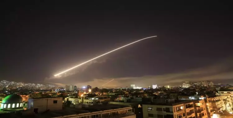  الحوثيون يطلقون صاروخا بالستيا على «الرياض» والسعودية تعترضه 