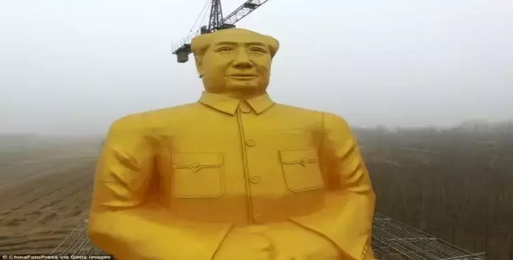 الصين تهدم تمثالا مطلي بالذهب لـ«ماو» بعد أيام من تشييده 