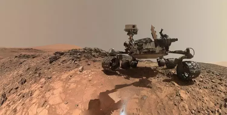  العلماء يكتشفون معدنًا غريبًا في المريخ 