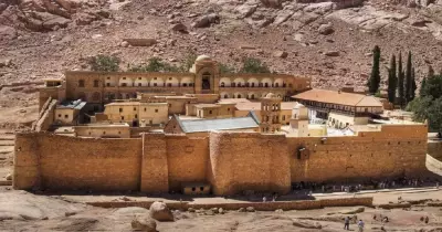العهدة المحمدية لتأمين رهبان «سانت كاترين».. قصة وثيقة أمان ومسجد في دير