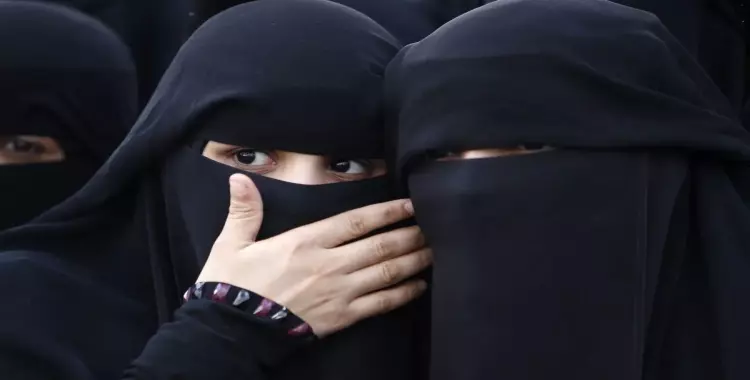  القضاء الإدراي تصدر حكمها في دعوى حظر ارتداء النقاب في مصر 