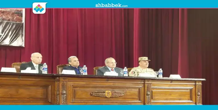  اللواء ناجي شهود يحذر طلاب جامعة القاهرة من حروب الجيل الرابع 