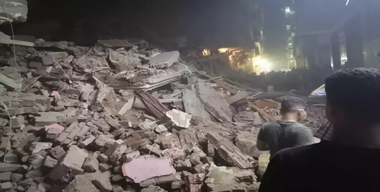  انهيار عقار مكون من 5 طوابق في إمبابة.. (فيديو) 