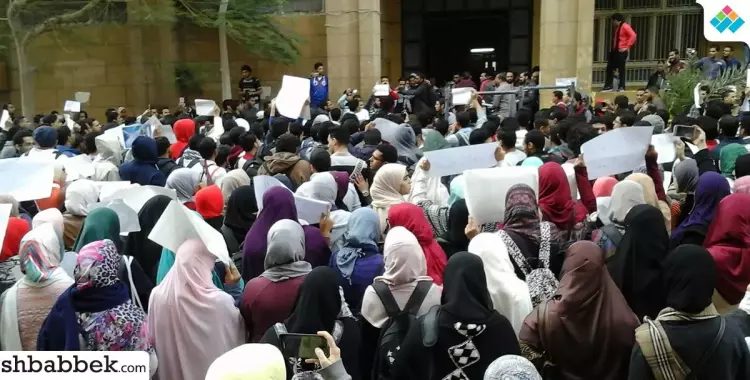  بالصور.. انتفاضة طلاب جامعة الإسكندرية من أجل الأقصى 