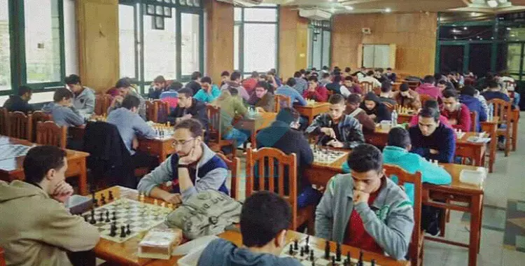  بالصور.. جامعة القاهرة تنظم مسابقة شطرنج 