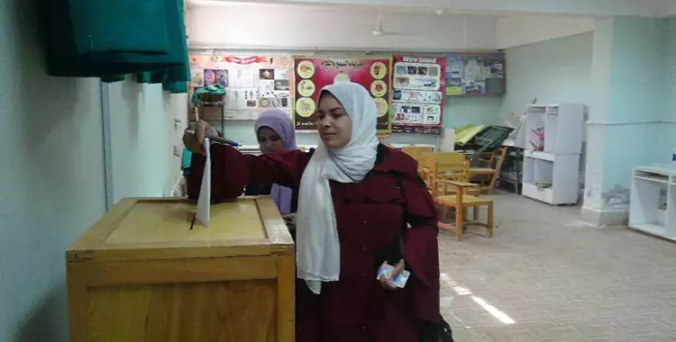  بالصور.. طلاب جامعة المنيا يدلون بأصواتهم في انتخابات الاتحاد 