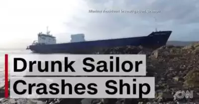 بحار روسي ثمل يحطم سفينته العملاقة على سواحل اسكتلندا