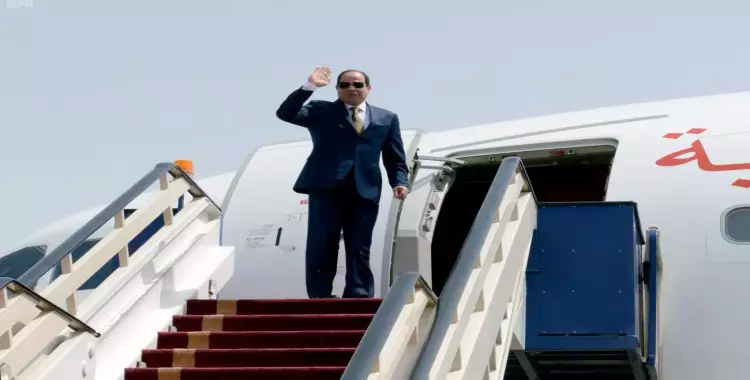  بعد شائعة «الظروف الأمنية».. السيسي يصل تونس لحضور القمة العربية 