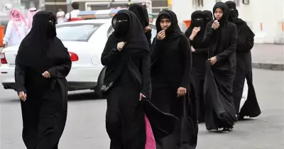 بعد هروب عدد من فتيات المملكة.. السعودية تدرس إلغاء وصاية ولي الأمر على سفر النساء