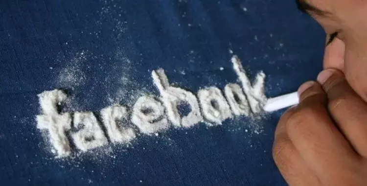  تحذير.. تأثير إدمان «فيس بوك» يشبه «الكوكايين» 