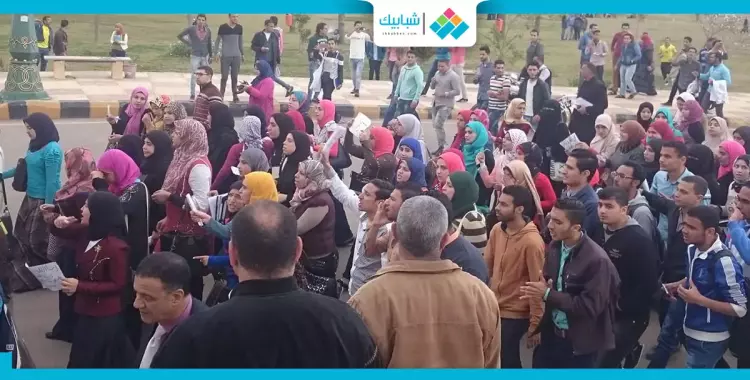  ثورة في «تمريض كفر الشيخ» بسبب العميدة (فيديو) 
