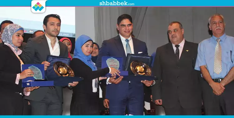  جامعة عين شمس تكرم «عميد لاعبي العالم وأبو هشيمة» |صور 