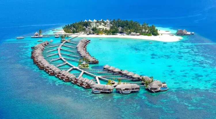  جزر المالديف.. 10 معلومات ستدهشك منها «اجتماعات الحكومة تحت الماء» 