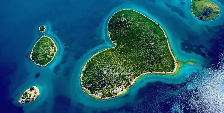  جزر رومانسية على شكل «قلب».. هل تريد زيارتها؟ 