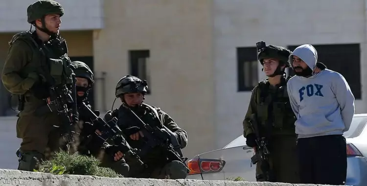  جيش الاحتلال يعتقل 30 فلسطينيا في الضفة الغربية 
