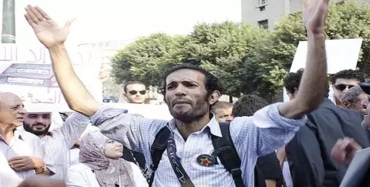  حبس هيثم محمدين وشقيق الناشط أحمد ماهر 15 يومًا 