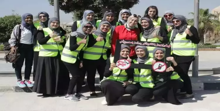  «دوس فرامل» حملة طالبات حلوان للحد من «السوشيال ميديا» أثناء القيادة 