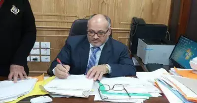 رئيس جامعة الأزهر يتفقد اختبارات التخلف بالكليات