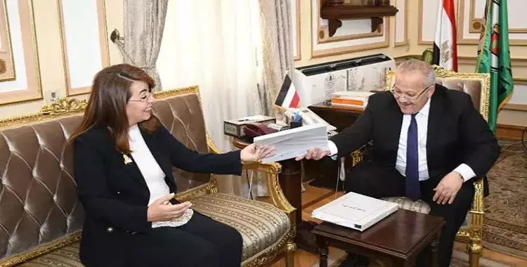  رئيس جامعة القاهرة يبحث مع وزيرة التضامن مشروع «مودة» لتأهيل المقبلين على الزواج 