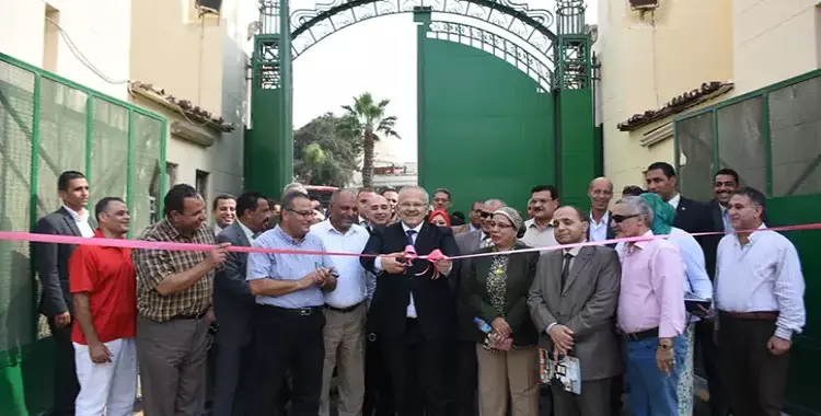  رئيس جامعة القاهرة يفتتح المرحلة الأولى من تجديدات المدينة 