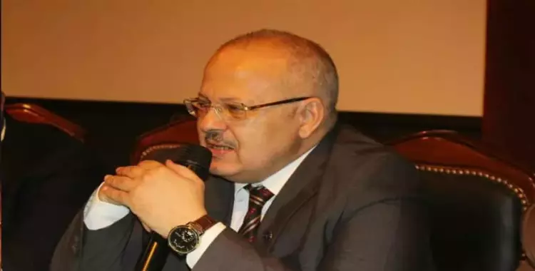  رئيس جامعة القاهرة يهاجم الإخوان والسلفيين: لا نتعامل مع إرهابيين 