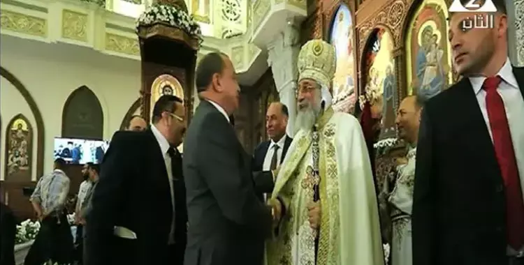  رئيس جامعة بني سويف يشهد قداس عيد القيامة المجيد بالكاتدرائية المرقسية بالعباسية 