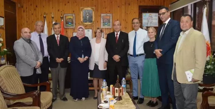  زيارة سفيرة فنلندا في مصر لكلية التربية جامعة عين شمس (صور) 