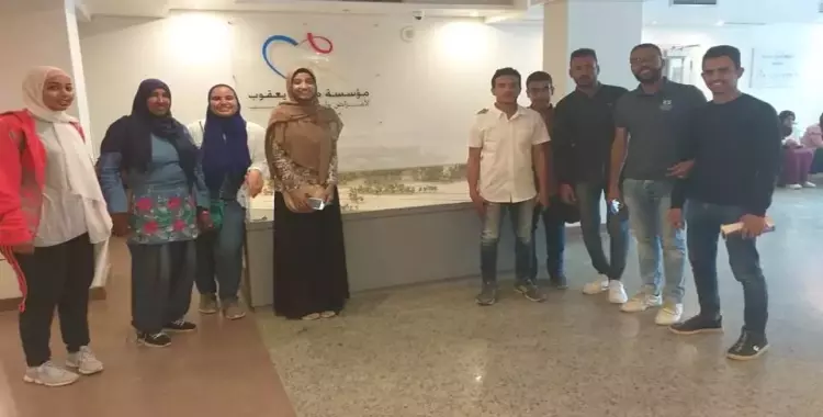  زيارة طلاب بجامعة أسوان لمستشفى مجدي يعقوب للقلب (صور) 
