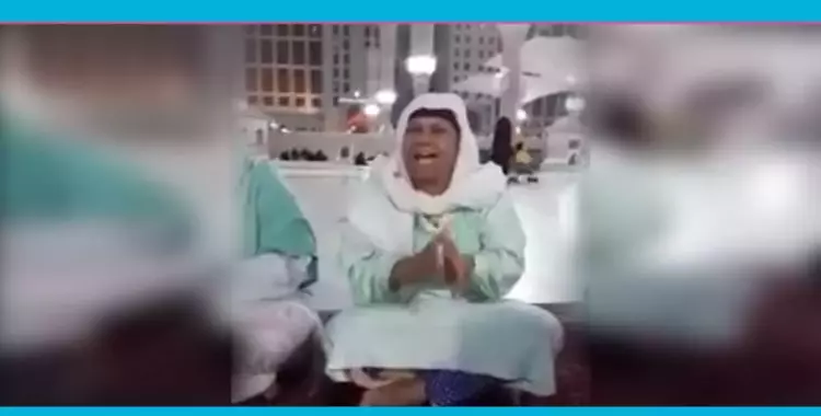  شاهد.. غناء سيدات مصريات في الحرم النبوي 
