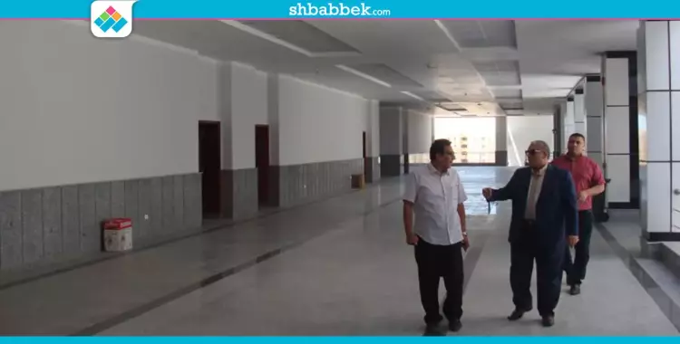  صور| رئيس جامعة دمياط يتفقد إنشاءات الحرم الجامعي الجديد 