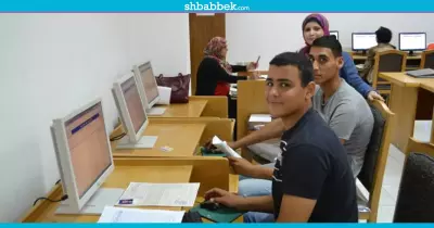 صور| طلاب الثانوية يسجلون رغباتهم بالمرحلة الثانية للتنسيق في جامعة «القناة»