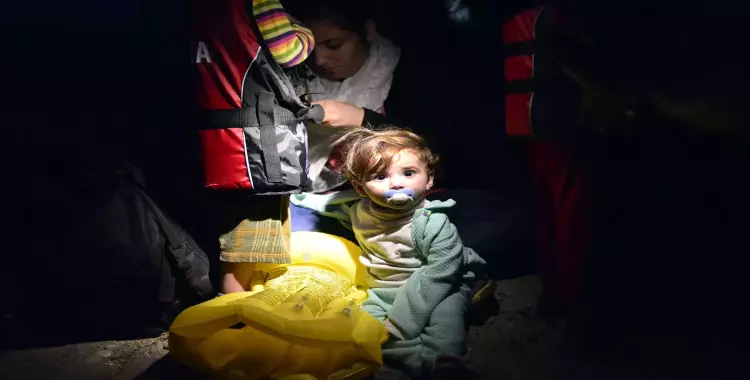  صور| كيف يقضي اللاجئون السوريون الليل فى المهجر؟ 
