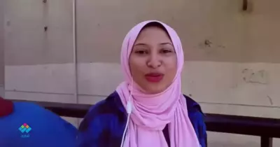 طالبة بجامعة القاهرة تغني «في يوم وليلة» للفنانة وردة