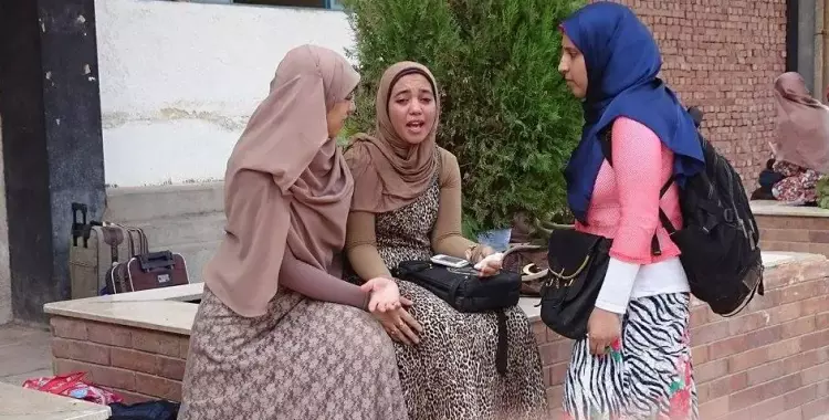  طالبة ثانوي بمركز فاقوس في الشرقية تتهم زميلتيها بحرقها بسبب تفوقها 