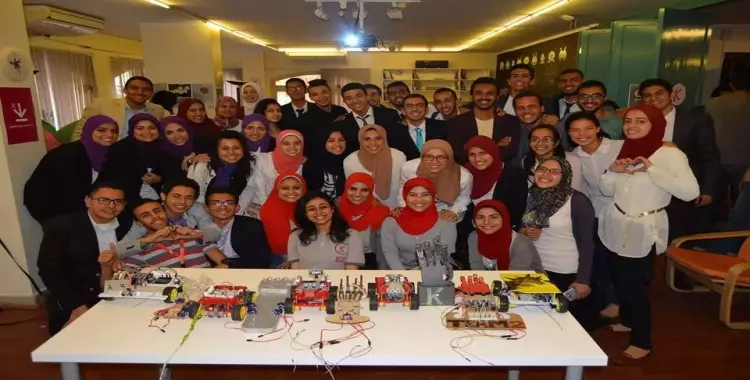  طلاب «k-vector» بجامعة القاهرة يطلق حملة لتعريف زملائهم بالأقسام الهندسية 