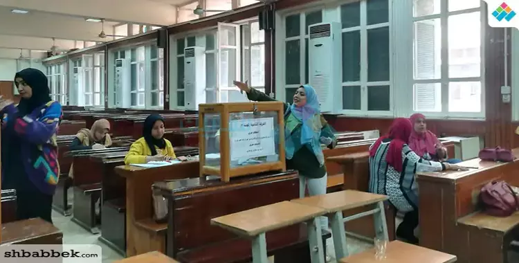  طلاب الفرقة الأولى الأكثر حضورا في انتخابات اتحاد طلاب كلية دار علوم القاهرة 