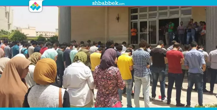  طلاب بـ«جامعة مصر» يؤدون صلاة الغائب على ضحايا حلب السورية 