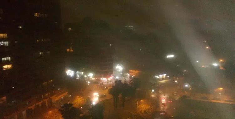  عاصفة ترابية شديدة تغطي سماء القاهرة 